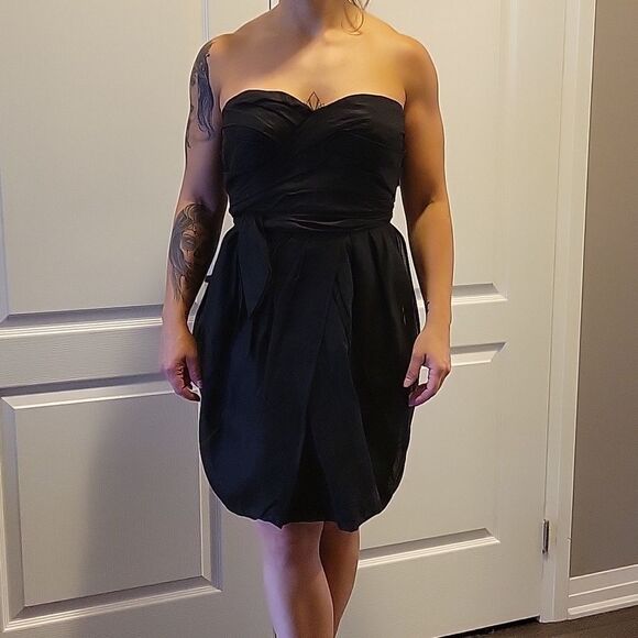 MARC JACOB'S BLACK STRAPLESS MINI DRESS - Picture 12 of 12